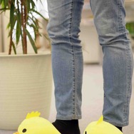 劇場版「ガルパン」知波単学園のアヒルのスリッパが登場―「ワンフェス」で先行販売も！