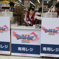 遂に『ドラクエXI』販売開始、200人以上の長蛇の列ができた池袋ビックカメラを取材