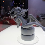 【レポート】Fateが全力で楽しめるプラスワンブースにノッブ襲来！クー・フーリン[オルタ]とメイヴによるライブペインティングも