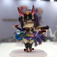 【レポート】Fateが全力で楽しめるプラスワンブースにノッブ襲来！クー・フーリン[オルタ]とメイヴによるライブペインティングも