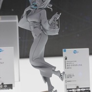 【レポート】キミもこれでアーサー王！？エクスカリバーや精巧なフィギュアが並ぶグッドスマイルカンパニー
