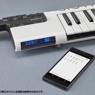 鍵盤を弾くだけでボーカロイド・シンガーが歌い出す！「歌を演奏する」ボーカロイドキーボード、12月発売