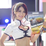 DMM GAMESブース／斎藤みどりさん（Twitter：@midori31100）