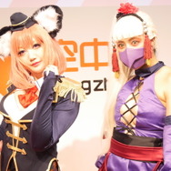 【TGS2017】華やかなコンパニオンとコスプレイヤーがステージに次々と登場！コンゾンジャパンブースフォトレポート