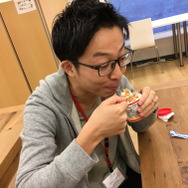 【食レポ】ベビースターのあの独特の食感がアイスと融合！―その味やいかに？