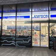 「ローソン秋葉原スクエア店」を『FGO』でデコレーション! 冷蔵ケースにアルトリアやジャンヌ、エミヤらがズラリ