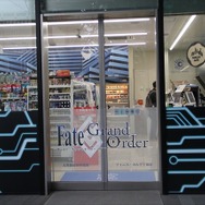 【レポート】『FGO』“特異店L”が爆誕！秋葉原に女主人公とポンタがやってきた