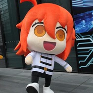 【レポート】『FGO』“特異店L”が爆誕！秋葉原に女主人公とポンタがやってきた