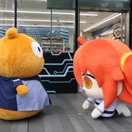 【レポート】『FGO』“特異店L”が爆誕！秋葉原に女主人公とポンタがやってきた