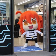 【レポート】『FGO』“特異店L”が爆誕！秋葉原に女主人公とポンタがやってきた