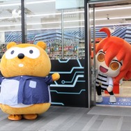 【レポート】『FGO』“特異店L”が爆誕！秋葉原に女主人公とポンタがやってきた