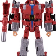 リュウが変形ロボに！？『ストリートファイターII』×「トランスフォーマー」シリーズ発売決定