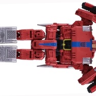 リュウが変形ロボに！？『ストリートファイターII』×「トランスフォーマー」シリーズ発売決定