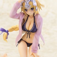 「ジャンヌ・ダルク 水着Ver.」12,800円（税抜）（C）TYPE-MOON （C）2016 Marvelous Inc.
