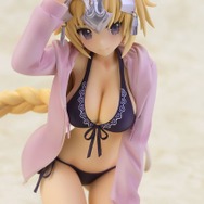 「ジャンヌ・ダルク 水着Ver.」12,800円（税抜）（C）TYPE-MOON （C）2016 Marvelous Inc.
