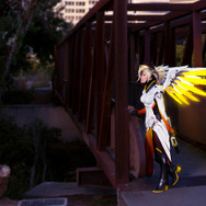 海外コスプレイヤーが結婚記念日に『オーバーウォッチ』ペアコスプレ披露ー旦那さんもノリノリ?