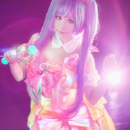 「サイリウムチェンジ!」の声でコスプレ衣装が光り輝く! 音声認識を取り入れた“らぁら”の電飾衣装が見事な完成度