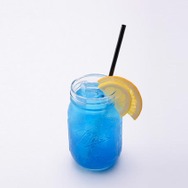 カプコンカフェにて『モンスターハンター：ワールド』とのコラボがスタート―ハンターの食事も楽しめる！