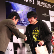 『モンハン：ワールド』早朝の渋谷に約150人のハンターが集う！