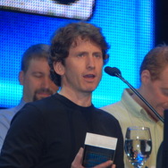 【GDC 2009】ゲーム開発者が選ぶ2008年のベストゲームは『Fallout 3』、小島監督が生涯功労賞を受賞