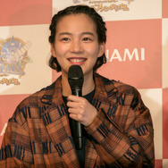 女優・のん、人生初のゲーム声優に挑戦！『QMA ロストファンタリウム』JAEPOステージレポ