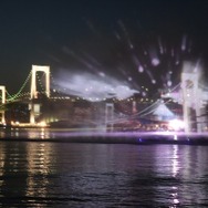 『FGO』水幕電子描画を披露！水上を彩る雅なサーヴァント、北斎が海を駆ける！