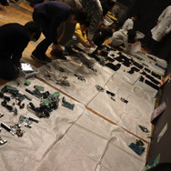 PS2を分解して知るモノの仕組み―「プレイステーション分解ワークショップ」レポート