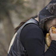 ガチンコ鍛冶屋が『PUBG』マチェーテを再現、職人がノリノリで遊ぶ試し斬りタイムも