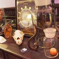 お台場「TYFFONIUM」で幻想的な異世界＆恐怖の洋館探索―MRで同伴者と共に仮想空間へ、触って歩いて圧倒的没入感