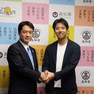 「平成の海援隊」が提案する“ゲームによる地域の活性化”─DeNA Games Tokyoと尾崎知事がその狙いを語る