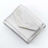 財布　赤のライダーモデル　9,800円（税別）（C)東出祐一郎・TYPE-MOON / FAPC