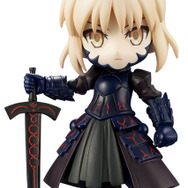 「キューポッシュ セイバー/アルトリア・ペンドラゴン〔オルタ〕」5,500円（税抜）(C)TYPE-MOON / FGO PROJECT