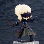 「キューポッシュ セイバー/アルトリア・ペンドラゴン〔オルタ〕」5,500円（税抜）(C)TYPE-MOON / FGO PROJECT