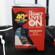 会場で「NEOGEO mini」を発見！気になるサイズや操作性をチェック【E3 2018】