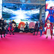 台風が迫る中、集いしマスターたちをサーヴァントと着ぐるみがお出迎え！【FGOフェス2018】