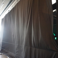 『ボーダーブレイク』PS4版完成披露会フォトレポ─実物大ブラント・ランナーの迫力に思わず「すご～い！」「いい腕だ！」