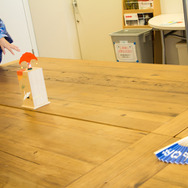 溢れ出る清涼感！「PS Storeサマーセール」アンバサダー・都丸紗也華さんが扇子で夏の暑さを“90％OFF”に!?