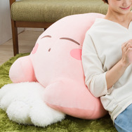 寝顔がキュートすぎる「カービィ」のまくらセットが完全受注生産で発売！抱きつきたくなること必至