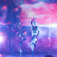 『#コンパスライブアリーナ』大阪公演が大盛況！女性に支持される強みは、映像と楽曲、さらにコスプレイヤー!?