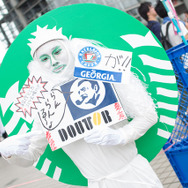 【コミケ94】これは撮らずにはいられない！ 最終日に会場を沸かせたネタ系コスプレイヤーまとめ