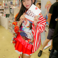 女体化テリー・ボガードからポプテピまで―写真100枚で贈る“コミケ94企業ブースコンパニオン”【C94】