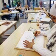 7月11日　東映アニメーション株式会社（東京都）　自分の手を見てデッサンの練習