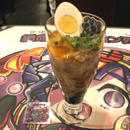 パフェのような…うどん!?セガ『共闘ことばRPG コトダマン』コラボカフェのメニューを試食!