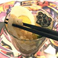 パフェのような…うどん!?セガ『共闘ことばRPG コトダマン』コラボカフェのメニューを試食!