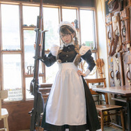 眼鏡×メイド服×シモノフPTRS1941