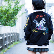 『スプラトゥーン2』のイカしたリバーシブルスカジャンが販売開始！ 『スーパーマリオ』のテレサが可愛いシャンブレーシャツも