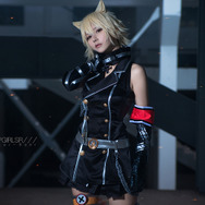 ビスマルク『戦艦少女R』/画像提供:板醫生