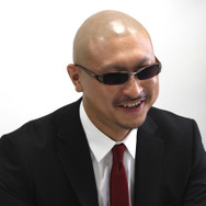 『ヒットマン2』PR大使マフィア梶田氏が編集部を襲撃！ガチで人生相談に乗ってもらった！