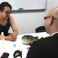 『ヒットマン2』PR大使マフィア梶田氏が編集部を襲撃！ガチで人生相談に乗ってもらった！