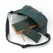 アーチャーモデル　バッグ 11,800円（税別）(C)TYPE-MOON / Marvelous, Aniplex, Notes, SHAFT